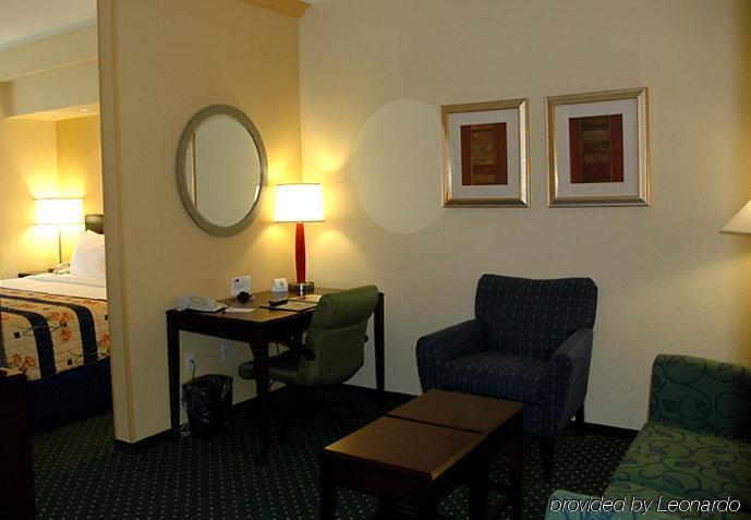 Springhill Suites Prince Frederick Eksteriør billede